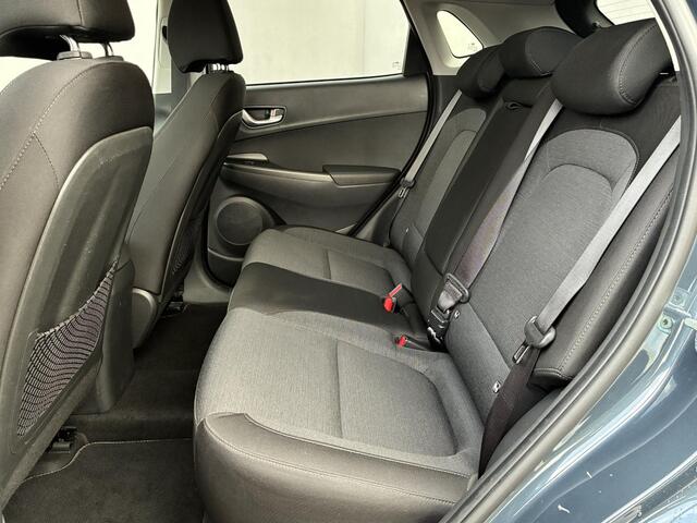 Hyundai Kona EV Fashion 64 kWh / SOH 100% / NL auto / Adaptieve Cruise Control / Achteruitrijcamera / Navigatie / Apple Carplay/Android Auto / KRELL audio / Head Up Display /