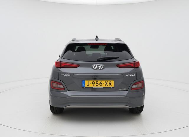 Hyundai Kona EV FASHION 64 KWH, Camera, Pano, HUD