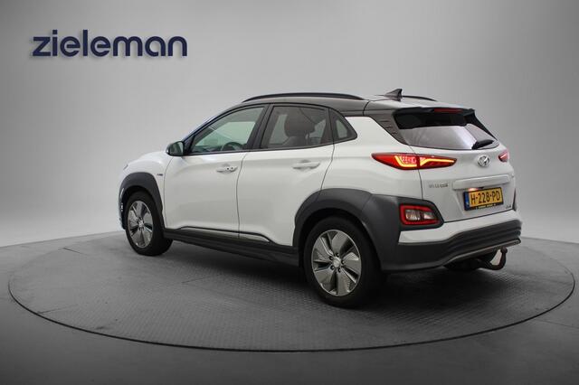 Hyundai Kona Electric Premium 64 kWh Fase 3 - Carplay, Camera, Leer, Stoelverw. SOH 97,1%