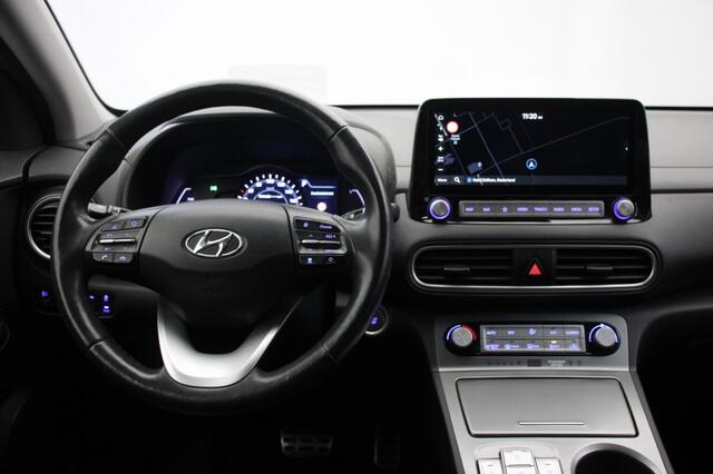 Hyundai Kona Electric Premium 64 kWh Fase 3 - Carplay, Camera, Leer, Stoelverw. SOH 97,1%