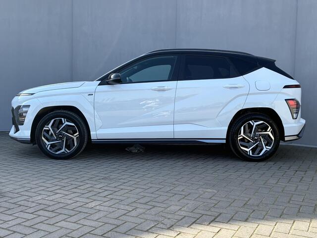 Hyundai Kona 1.6 GDI HEV N Line / Fabrieksgarantie t/m 6-2028 / Adaptieve Cruise Control / Apple Carplay/Android Auto / Navigatie / Achteruitrijcamera / DAB / Climate Control /