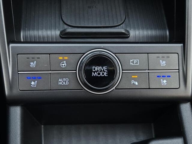 Hyundai Kona 1.6 GDI HEV Premium Sky Automaat / Dealer onderhouden / Fabrieksgarantie tot 11-2028 / Glazen schuif- en kanteldak / Elektrische achterklep / Stuur-, Stoel & Achterbank verwarming / Bose Audio Systeem / Adaptief cruise control /