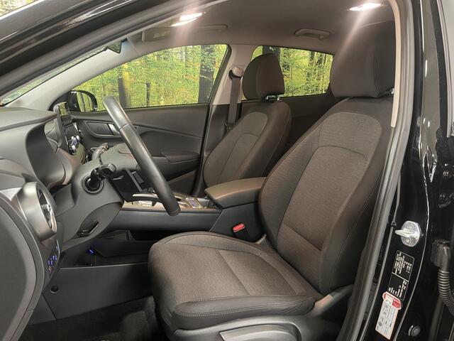 Hyundai Kona EV Comfort Smart 39 kWh | Apple Carplay | Android Auto | Cruise Control | Drive Modus | Stuurwielverwarming | Stoelverwarming |