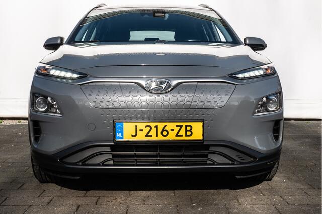 Hyundai Kona EV Comfort 64 kWh 3-Fase/ Camera/ Navigatie/ Carplay/ Cruise control/ Dab/ Krell audio