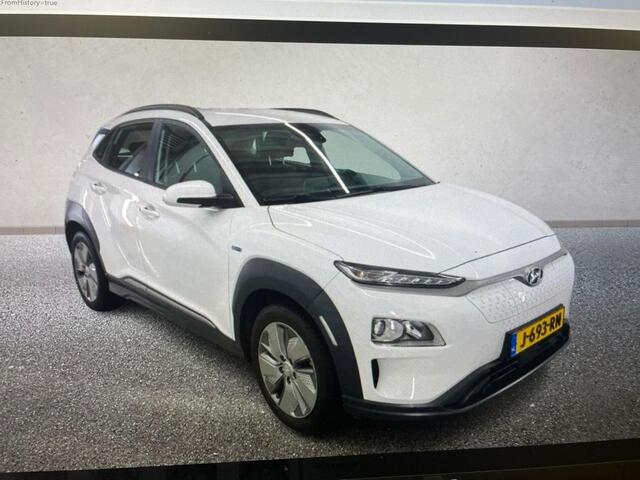 Hyundai Kona EV Comfort 64 kWh CAMERA / KEYLESS / NAVI / CLIMA / CRUISE
