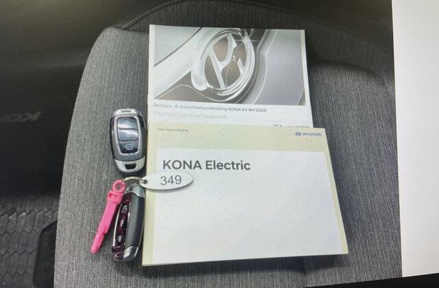 Hyundai Kona EV Comfort 64 kWh CAMERA / KEYLESS / NAVI / CLIMA / CRUISE