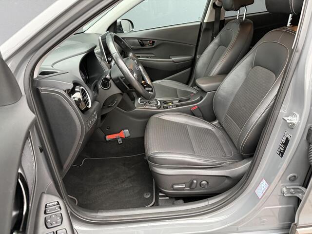 Hyundai Kona 1.6 GDI HEV Premium / Eerste Eigenaar / Dealer Onderhouden / Trekhaak / 1300 KG Trekgewicht / Stoel Verwarming+Verkoeling / Head-Up Display / Elektrische Stoelen / Lederen Bekleding / Adaptive Cruise / Apple Carplay&Android Auto