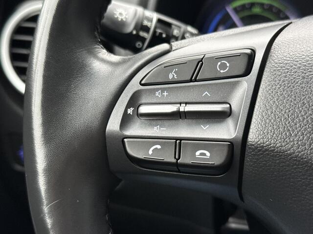 Hyundai Kona 1.6 GDI HEV Premium / Eerste Eigenaar / Dealer Onderhouden / Trekhaak / 1300 KG Trekgewicht / Stoel Verwarming+Verkoeling / Head-Up Display / Elektrische Stoelen / Lederen Bekleding / Adaptive Cruise / Apple Carplay&Android Auto