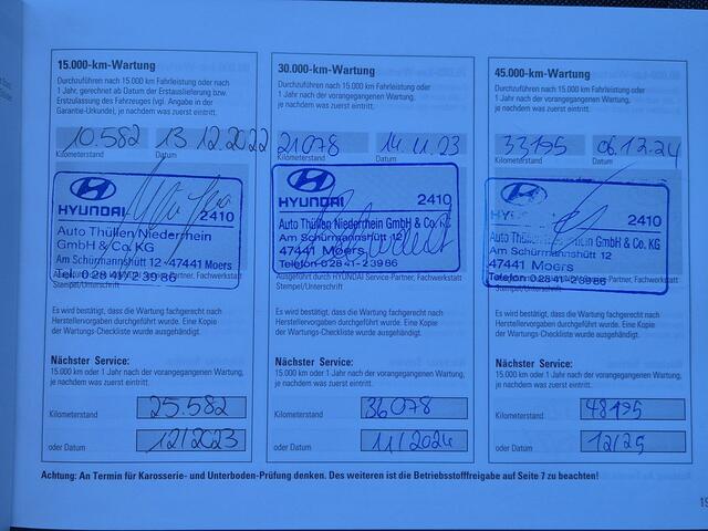 Hyundai Kona EV Comfort Smart 64 kWh Automaat / Dealer onderhouden / Accu SOH 96,70% / Stuur- & Stoelverwarming / CCS Snellader / Navigatie via Apple Carplay of Android Auto / Adaptief cruise control / Achteruitrijcamera / Keyless Entry/Start /