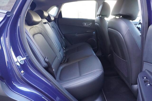 Hyundai Kona EV Limited 64 kWh Leder | Head-up | SoH 100% | Stoel&Stuur verwa