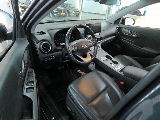 Hyundai Kona EV Premium 64 kWh NL-AUTO | LEDER| STOELVERWARMING | NAVI | CAMERA