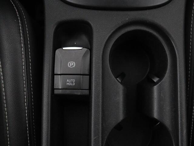 Hyundai Kona 1.6 GDI HEV Premium Sky | Schuifdak | Leder | Stoelventilatie | Adaptive cruise | Trekhaak | Head-Up | Carplay | Camera | Achterbankverwarming | Navigatie | Keyless | Climate control