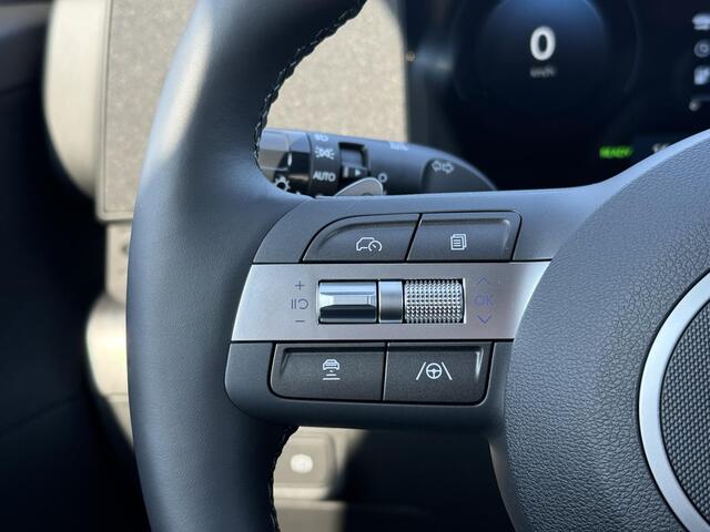 Hyundai Kona 1.6 GDI HEV Comfort Plus / ¤3.000,- Korting/ Elektrische Achterklep / Stoel Verwarming V+A / Stuur Verwarming / Keyless / Adaptive Cruise / Navigatie / Apple Carplay&Android Auto /