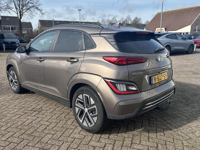 Hyundai Kona EV Fashion 64 kWh | Trekhaak | Head-Up Display | Keyless entry | Navigatie | SCI