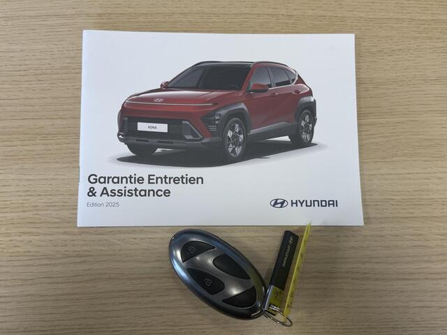 Hyundai Kona 1.6 GDI HEV Comfort Smart / Fabrieksgarantie tot 1-2030 / Stuur- & Stoelverwarming / Apple Carplay Android Auto / Achteruitrijcamera / Keyless Entry/Start / Adaptief cruise control / Climate control / Navigatie / Parkeersensoren voor en achter /