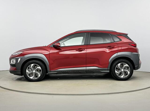 Hyundai Kona 1.6 GDI HEV Fashion | Achteruitrij camera | Navigatie | Trekhaak 1300kg | Head up display | Lane assist |