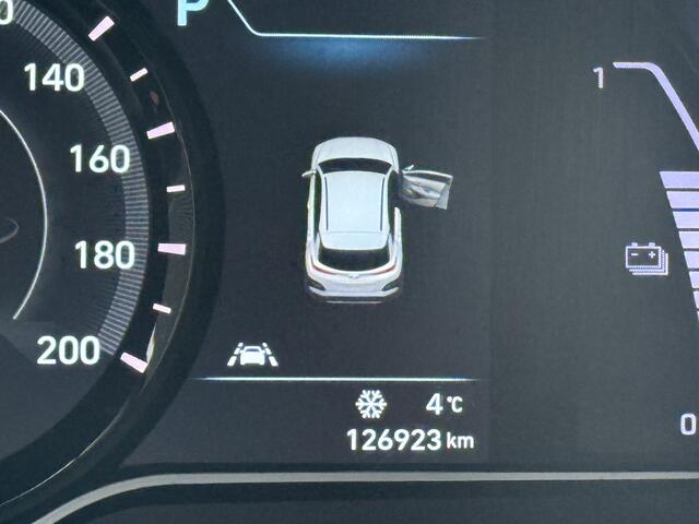 Hyundai Kona BWJ 12-2020 | SOH 94,9% EV Comfort 64 kWh | CLIMA | CAMERA A | LICHTMETAAL | PDC | NAVI