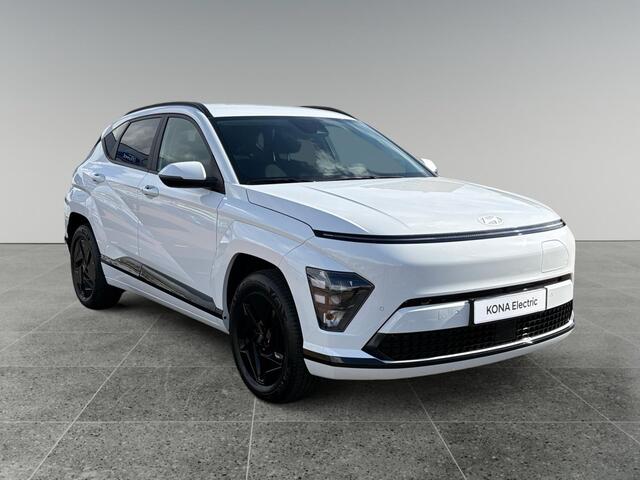 Hyundai Kona Electric Pure Edition Long Range 64.8kWh 204pk | STOEL + STUURVERW. | ADAPTIVE CRUISE | CAMERA | APPLE CARPLAY / ANDROID AUTO |