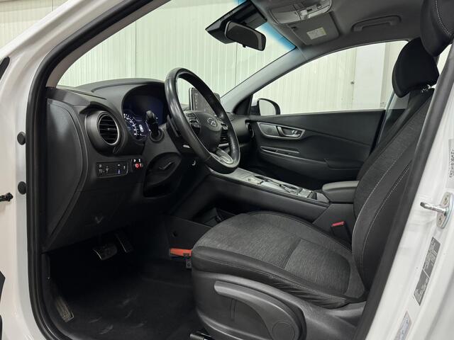 Hyundai Kona EV Comfort 64 kWh 100% SOH !!! KEY-LESS CAMERA NAVI CLIMA PDC LMV