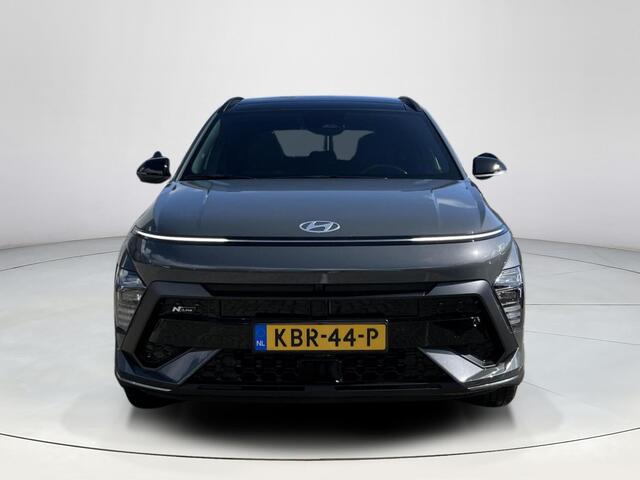 Hyundai Kona 1.6 GDI HEV N Line Sky | Apple Carplay / Android Auto | 360 graden camera | Stoel Verwarming / Koeling | Stuur Verwarming | Schuif / Kanteldak | LED-Verlichting | Elektrische Kofferbak |