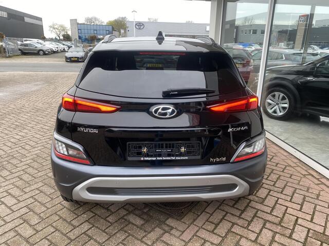 Hyundai Kona 1.6 GDI HEV Fashion edition Navigatie, HUD, parkeersensoren, achteruitrij camera, keyless, draadloze telefoonlader, Apple CarPlay/Android Auto, automaat!