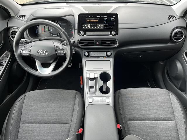 Hyundai Kona EV Fashion 64kWh 204pk | 3-FASEN OBC-LADER | ADAPTIEVE CRUISE | NAVI | APPLE CARPLAY / ANDROID AUTO |