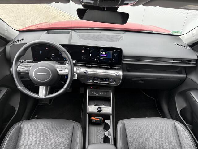 Hyundai Kona Electric Premium 65.4 kWh / Automaat / Stoel verwarming voor en achter / Apple Carplay/Android Auto / Stoelverkoeling voor/ Stuurverwarming /