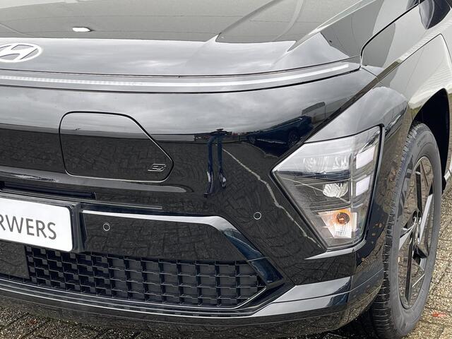 Hyundai Kona Electric Long Range Pure Edition 64.8 kWh / ¤500,- voordeel / Navigatie / Apple & Android carplay / Airco / Achteruitrijcamera / Parkeersensoren Voor & Achter /