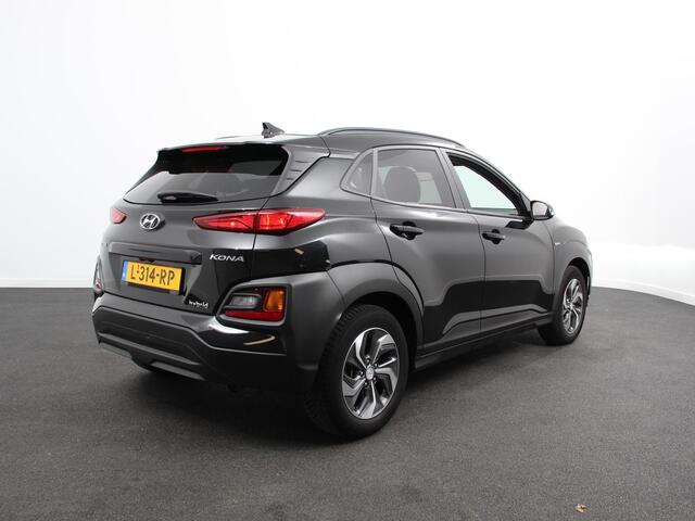 Hyundai Kona 1.6 GDI HEV Comfort Smart Automaat Climate control Cruise control Stoelverwarming Stuurverwarming Camera Parkeersensoren Lichtmetalen velgen Apple Carplay/ Android Auto