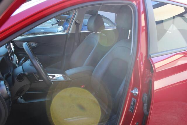 Hyundai Kona Electric Style 39kWh Navi, Camera, Pdc, Winterpack, All Weather