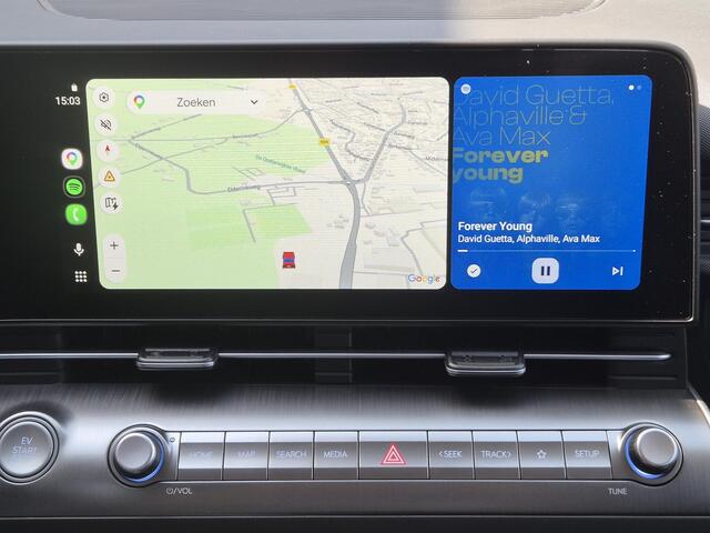 Hyundai Kona Electric Comfort Smart 65.4 kWh / SOH 100% / Fabrieksgarantie tot 04-2030 / Stuur- & Stoelverwarming / CCS snelladen / Achteruitrijcamera / Head Up Display / Adaptief cruise control / Keyless Entry/Start / Apple Carplay Android Auto /