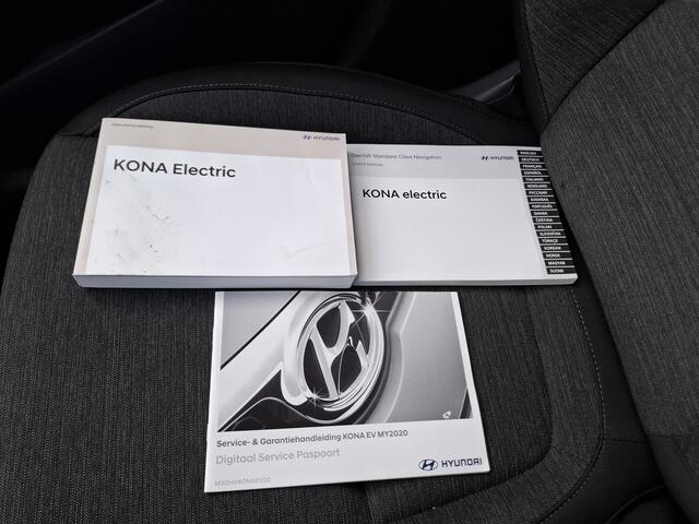 Hyundai Kona EV Comfort 64 kWh | Apple Carplay / Android Auto | Warmtepomp | SoH 97% | Adaptieve Cruise Control | Climate Control | NL auto |