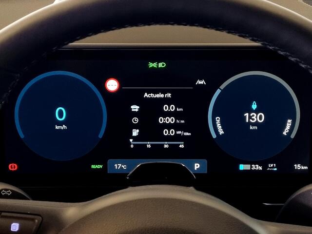 Hyundai Kona Premium 64.8 kWh Long Range / ¤ 3.500,- Voordeel / Uit Voorraad Leverbaar / Prijs is rijklaar / Lederen bekleding / Apple & Android Carplay / Adaptieve Cruise Control / Lane Assist / 100% SoH / Full Option /