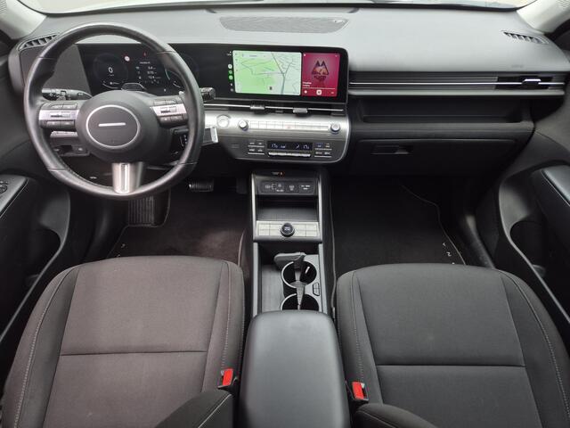 Hyundai Kona 1.6 GDI HEV Comfort Smart / Dealer onderhouden / Fabrieksgarantie tot 06-2029 / Trekgewicht 1300 kg / Stuur- & Stoelverwarming / Achteruitrijcamera / Elektrische achterklep / Adaptief cruise control / Keyless Entry/Start / Apple Carplay Android Auto / Cli