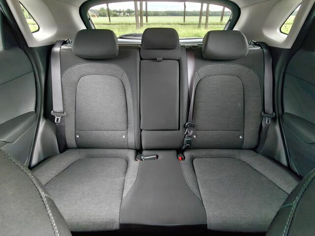 Hyundai Kona EV Fashion Design 64 kWh / Camera / Carplay / Adapt. Cruise / Warmtepomp /