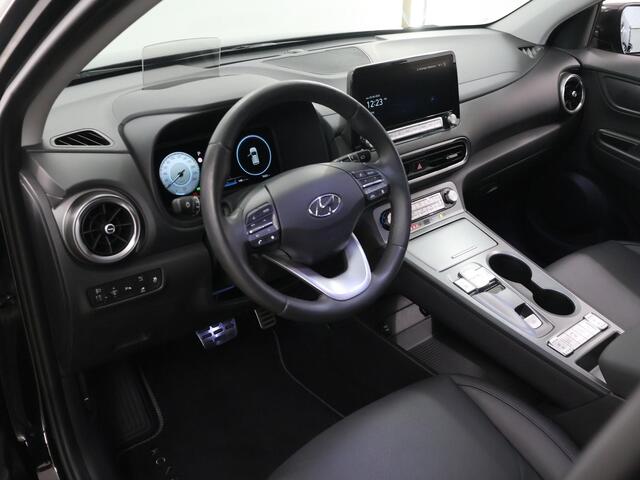 Hyundai Kona EV Premium Sky 64 kWh | Panoramadak | Lederen Bekleding | Stoelventilatie | Krell | Stoel/Stuurwielverwarming |