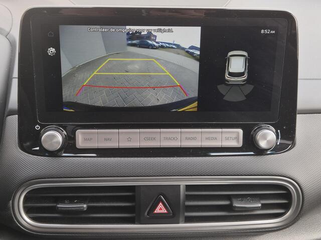 Hyundai Kona EV Fashion 64 kWh / Head Up Display / CCS snelladen / Warmtepomp / Achteruitrijcamera / Apple Carplay Android Auto / Draadloze telefoon lader / Keyless Entry/Start / Navigatie / Krell Audio Systeem / Parkeersensoren achter /