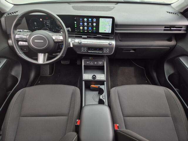 Hyundai Kona 1.6 GDI HEV Comfort Smart / Fabrieksgarantie tot 10-2029 / Dealer Onderhouden / Eerste Eigenaar / Navigatie / Trekgewicht 1300 kg / Stuur- & Stoelverwarming / Achteruitrijcamera / Elektrische achterklep / Adaptief cruise control / Apple Carplay Android Au