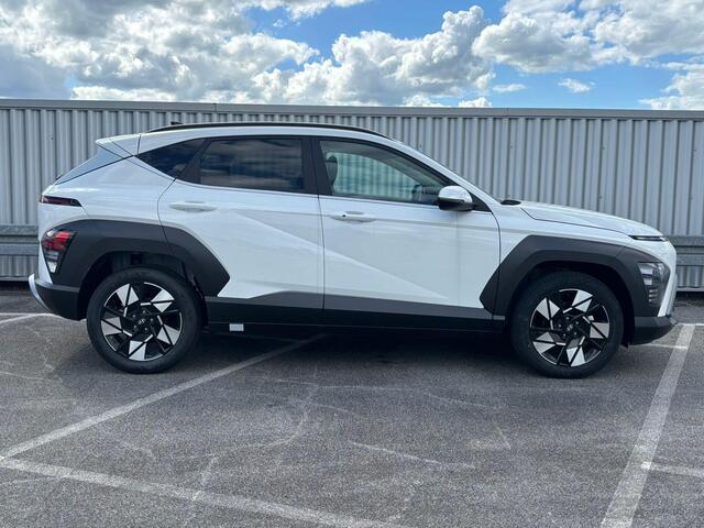 Hyundai Kona 1.6 GDI HEV Comfort / ¤4500,- Voordeel / Direct Leverbaar / Navigatie / 18" LMV / Adaptieve Cruise Control /