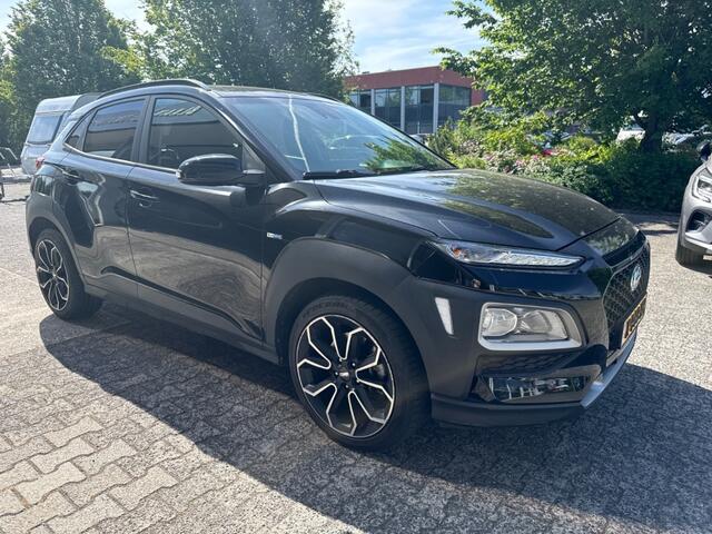 Hyundai Kona 1.6 GDI HEV Comf Sm