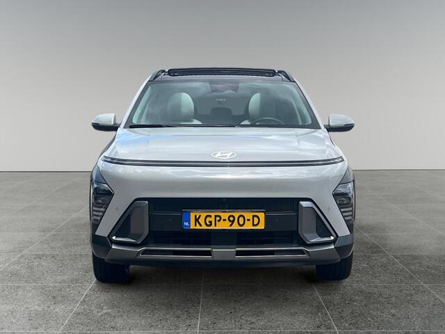 Hyundai Kona 1.6 GDI 140pk HEV Premium Sky | SCHUIF/KANTELDAK | FULL LED | PREMIUM LEDER | ADAPTIVE CRUISE | 360° CAMERA | STOELVERW. + KOELING | FABRIEKS.GAR. 4-2030 |