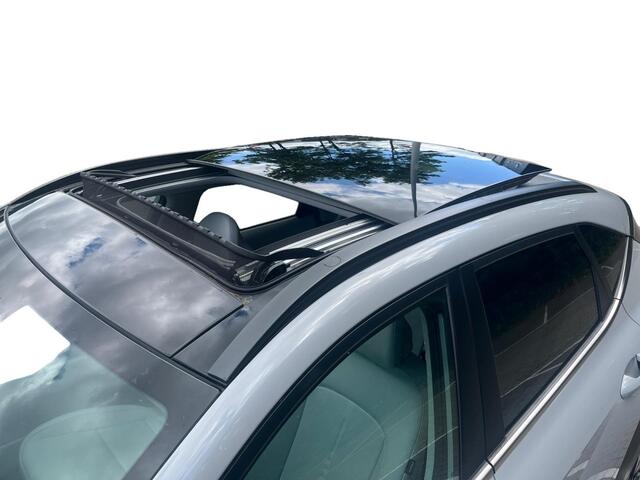 Hyundai Kona 1.6 GDI 140pk HEV Premium Sky | SCHUIF/KANTELDAK | FULL LED | PREMIUM LEDER | ADAPTIVE CRUISE | 360° CAMERA | STOELVERW. + KOELING | FABRIEKS.GAR. 4-2030 |