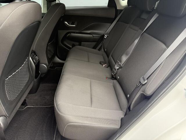 Hyundai Kona 1.6 GDI HEV Comfort Smart / Dealer Onderhouden / Trekhaak / 1300KG Trekgewicht / Navigatie / Keyless / Achteruitrij Camera /