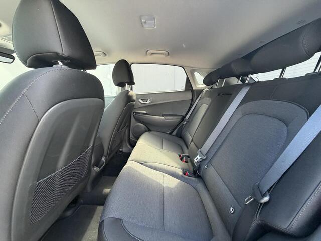 Hyundai Kona EV Comfort 39 kWh / Accu SOH 91% / Warmtepomp / Navigatie / Adaptieve Cruise / CCS Laden / Dodehoek Detectie / Camera / PDC / Krell Audio / Apple Carplay & Android Auto /