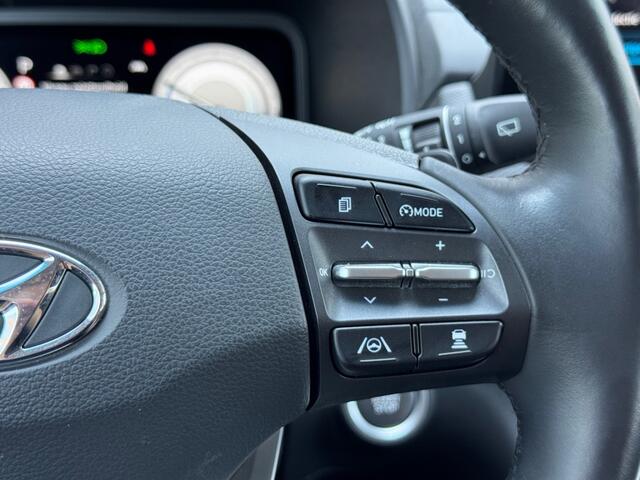 Hyundai Kona EV 64kWh Premium - Navi - camera - stoel/stuur verw. - head up