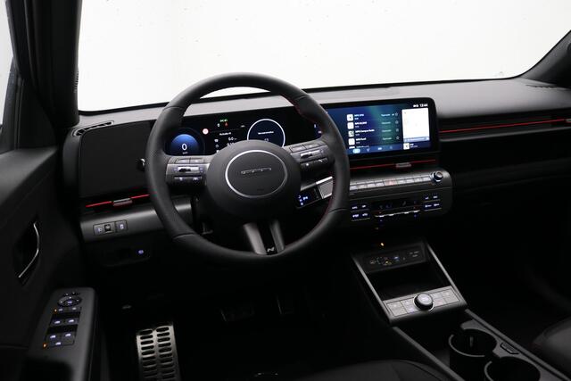 Hyundai Kona Electric N Line Business 64.8 kWh / Navigatie / Cruise Control Adaptief / Airco Automatisch / 18" LMV / Warmtepomp / 3-Fase /