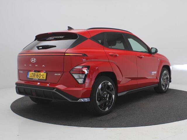Hyundai Kona Electric N Line Business 64.8 kWh / Navigatie / Cruise Control Adaptief / Airco Automatisch / 18" LMV / Warmtepomp / 3-Fase /