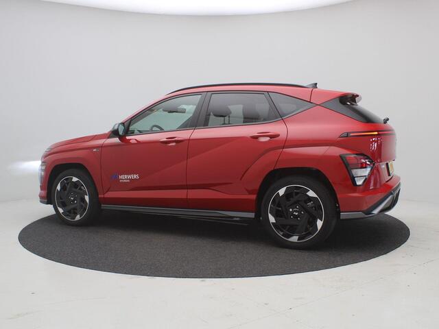 Hyundai Kona Electric N Line Business 64.8 kWh / Navigatie / Cruise Control Adaptief / Airco Automatisch / 18" LMV / Warmtepomp / 3-Fase /