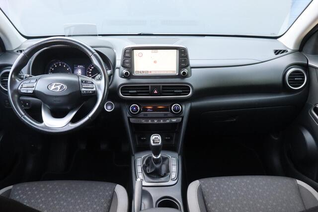 Hyundai Kona 1.0T Premium | Camera | Trekhaak | Cruise control | Climate control