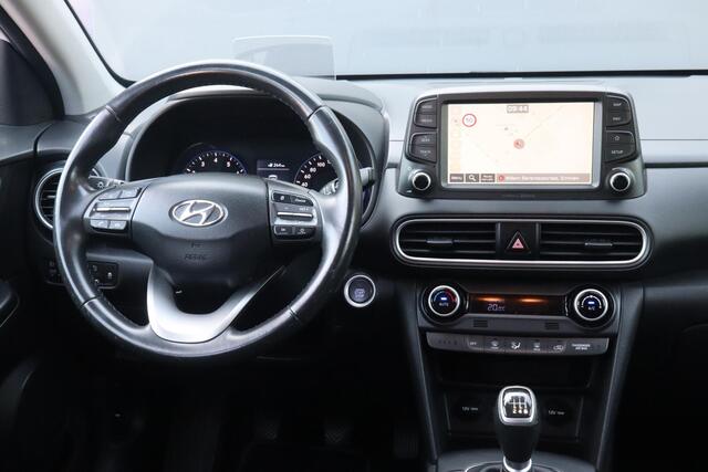 Hyundai Kona 1.0T Premium | Camera | Trekhaak | Cruise control | Climate control